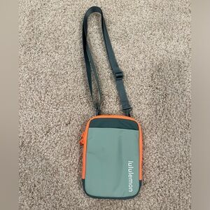 Lululemon Easy Access Crossbody Bag